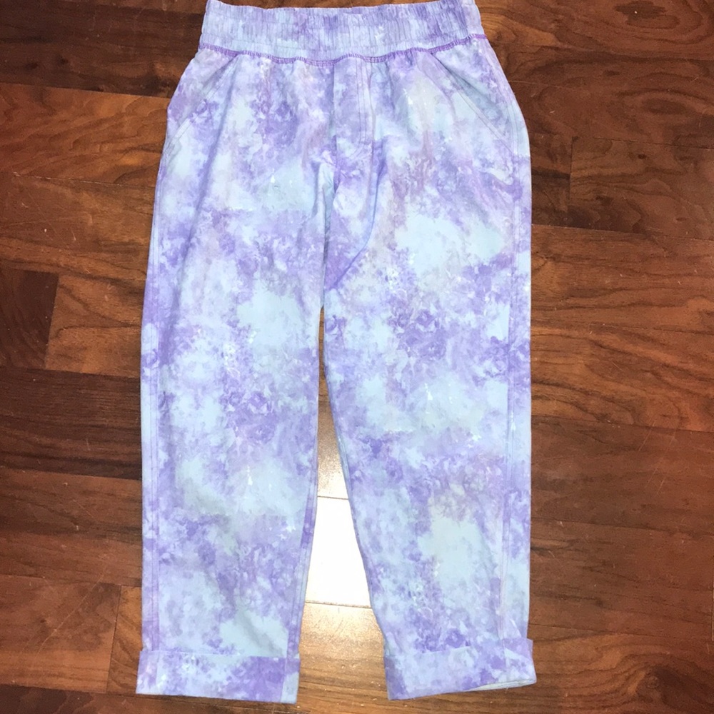 Cropped Ivivva joggers